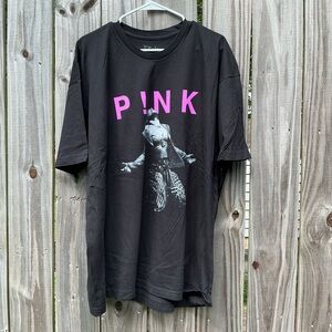 PINK Concert Black Graphic T-Shirt